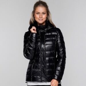 NWOT Black Puffer Jacket Uniquely Lorna Jane W Sz Xs